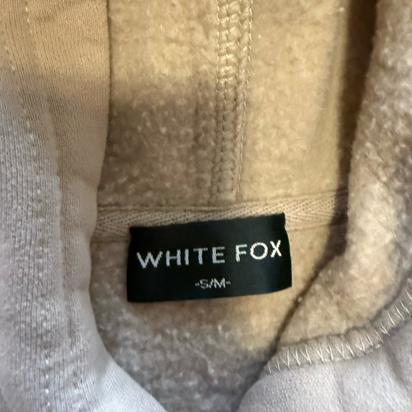 NWOT White Fox Mauve Hoodie - Picture 2 of 3